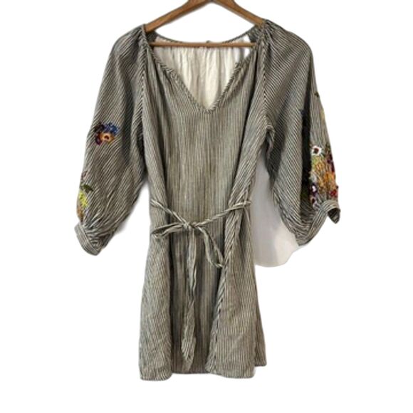 Feather Bone Anthropologie Lindsey Grey White Striped Embroidered Dress XSP - Picture 5 of 11